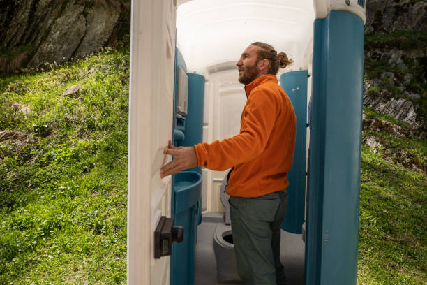 Best Sanitation services for porta potties  in Luling, TX